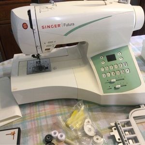 Diner Futura CE 250 Embroidery machine